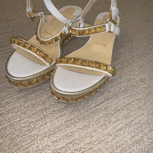 Christian Louboutin White Gold Pyraclou 60 Calf Stud Platform - Picture 9 of 9